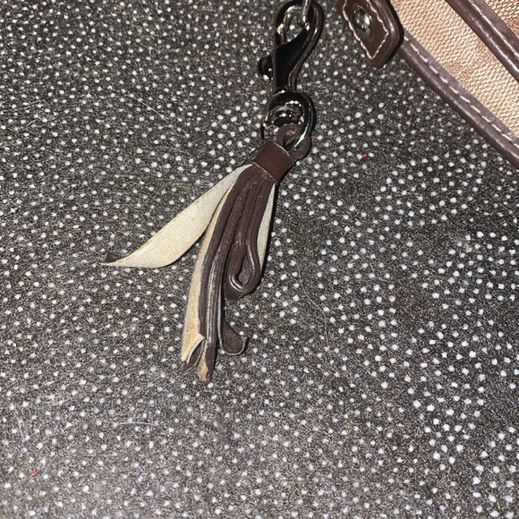 Pre loved brown monogram coach wallet - Picture 4 of 6